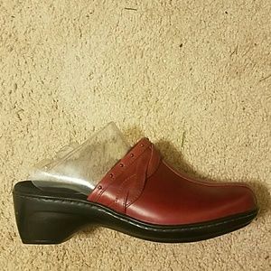 Clark's "Dale" style shoes.